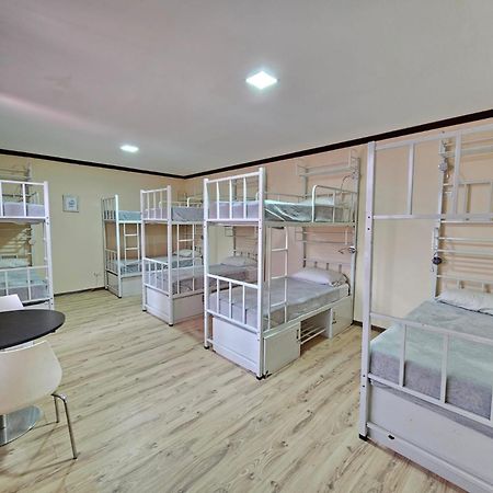 Hostel La Cali Inn San José Esterno foto